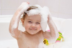 Shampoo infantil é bom para o cabelo dos Adultos?