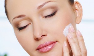 Como cuidar da pele em casa